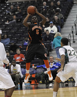 Stephen Clark Sets Big Beach Basketball Classic Record